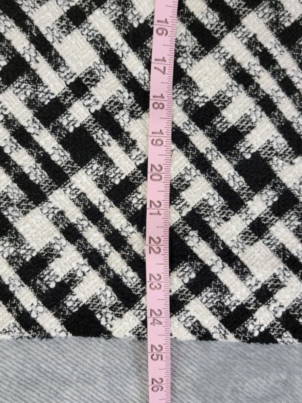 WHBM Wool Blend Black White Weave Pattern Knee Length Pencil Skirt Size 6 - Picture 13 of 14